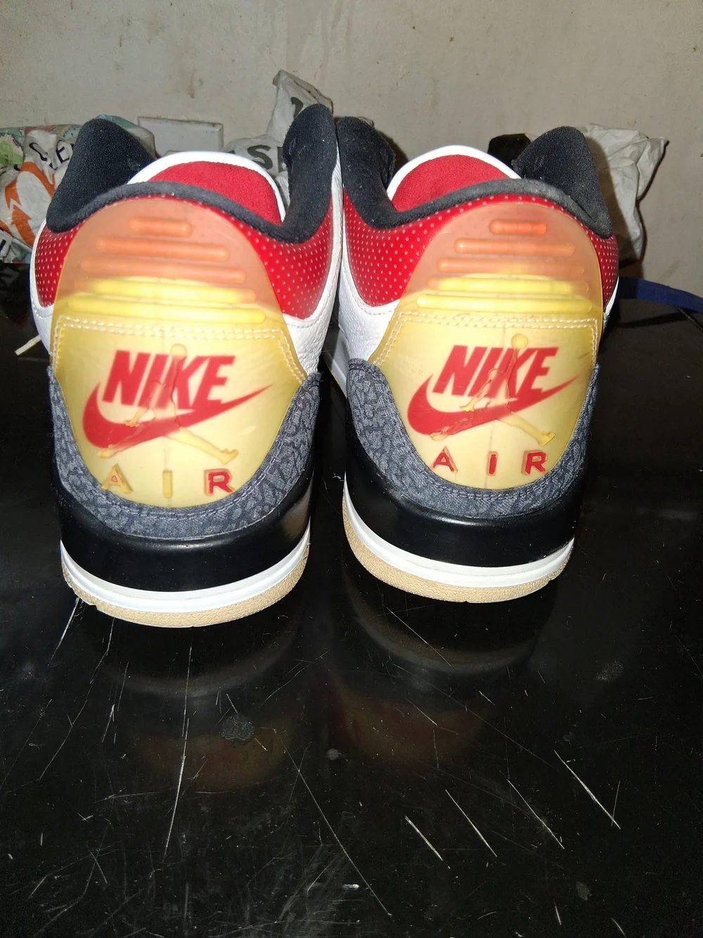 Jordan White Black Red Retro Sneaker